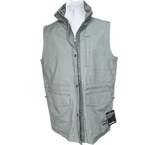 NWT Eddie Bauer Trekker Vest. Size Small